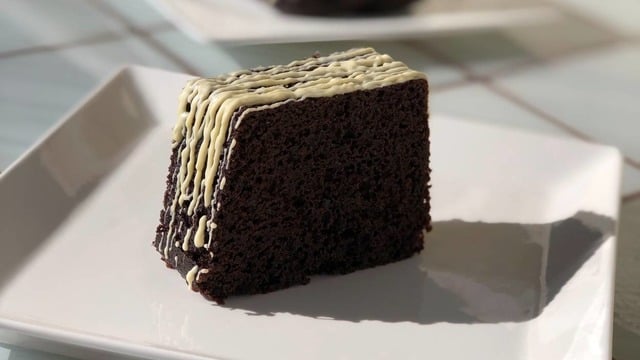 Çay Saatlerinin Gözdesi: Kakaolu Kek