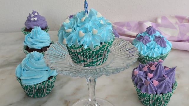 Mutlu Yaşlara: Doğum Günü Cupcakeleri