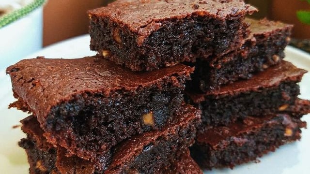 Fitliğiyle Etkiler: Glutensiz Şekersiz Brownie