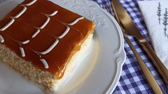 Bir Dilimi Yetmeyen: Karamel Soslu Trileçe