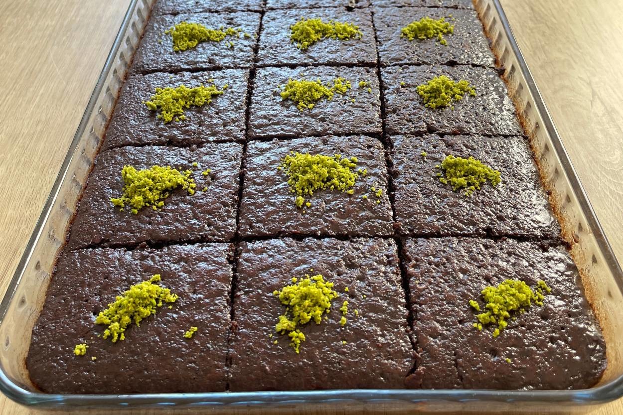 Her Evde Sıklıkla Hazırlanan: Brownie Tadında Islak Kek