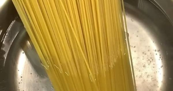 kremali-mantarli-spagetti-adim-1