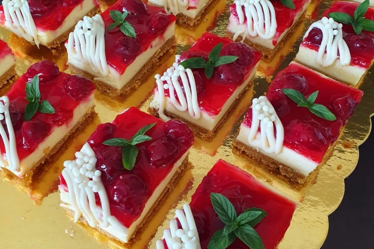 Görünümü Şahane: Borcamda Vişneli Cheesecake