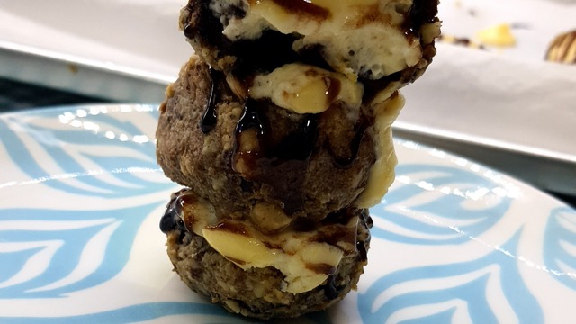 Dokusuyla Tadıyla Eşsiz: Cheesecake Dolgulu Parmak İzi Kurabiye