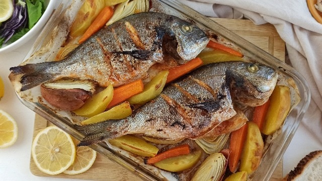 Nefis Sosuyla: Fırında Çipura (Çupra)