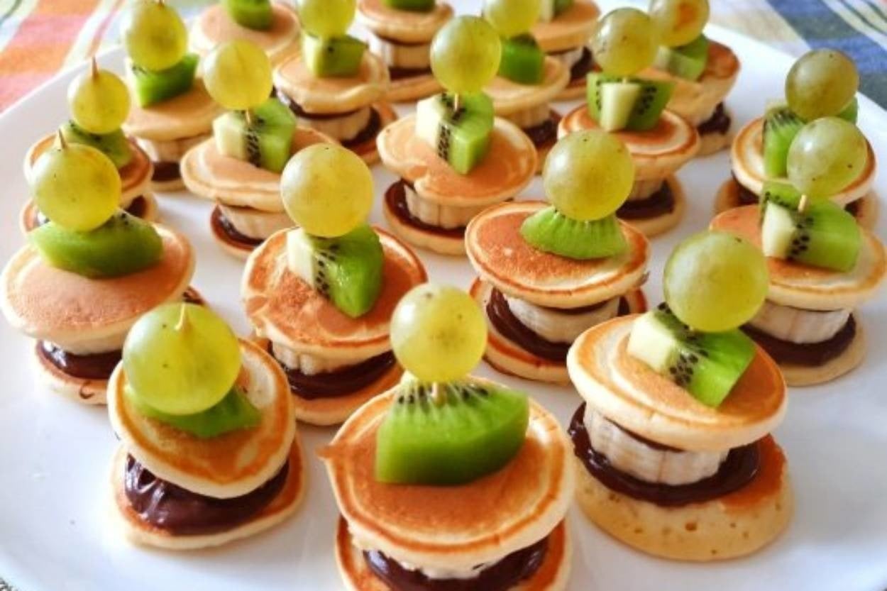 Kahvaltı Sofralarına: Mini Limonlu Pankek