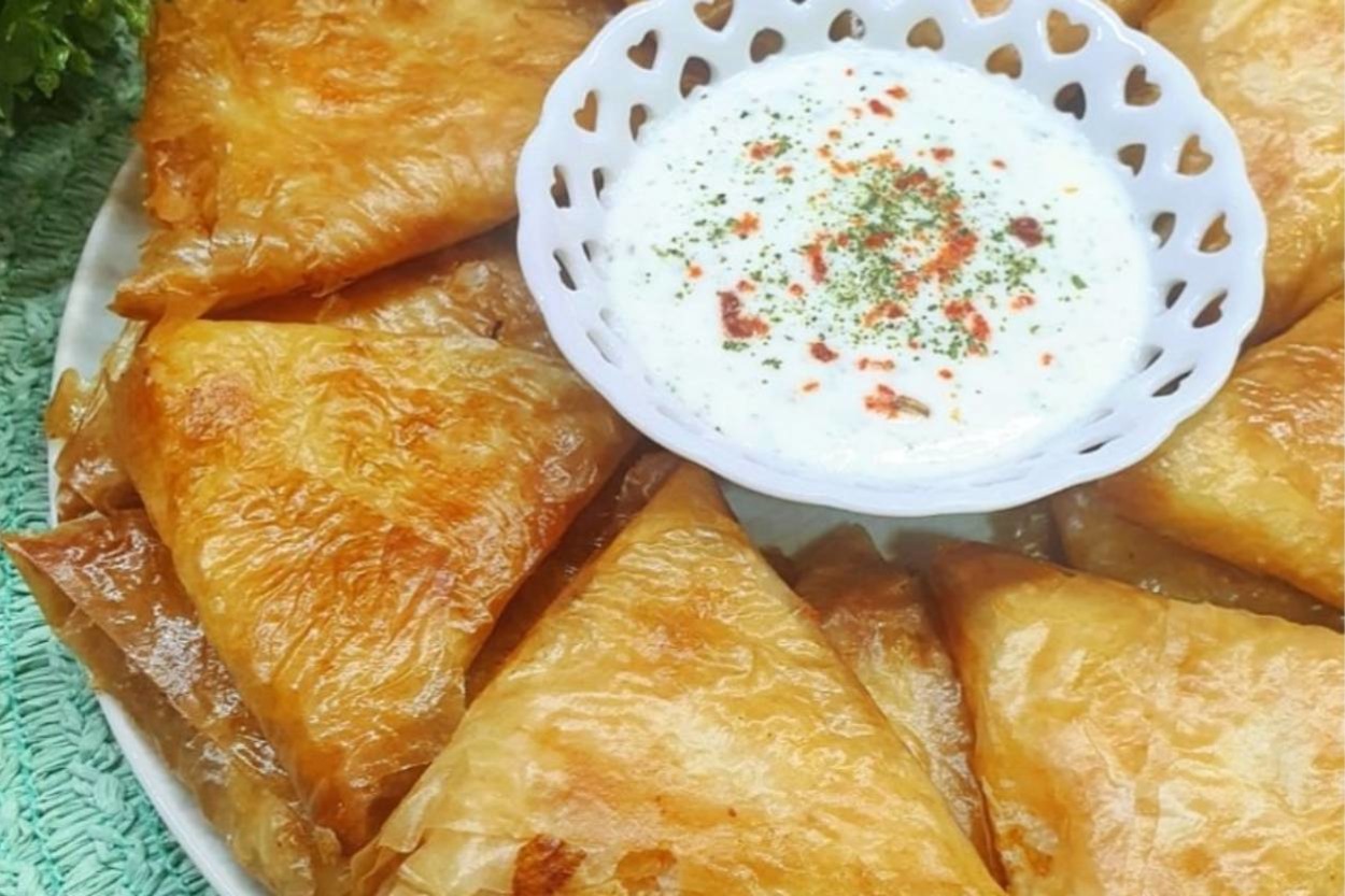 Farklı Lezzetler Arayanlara: Baklavalık Yufkadan Kabak Böreği