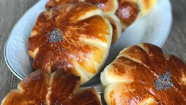 Yumuşacık ve Çok Lezzetli: Çiçek Poğaça