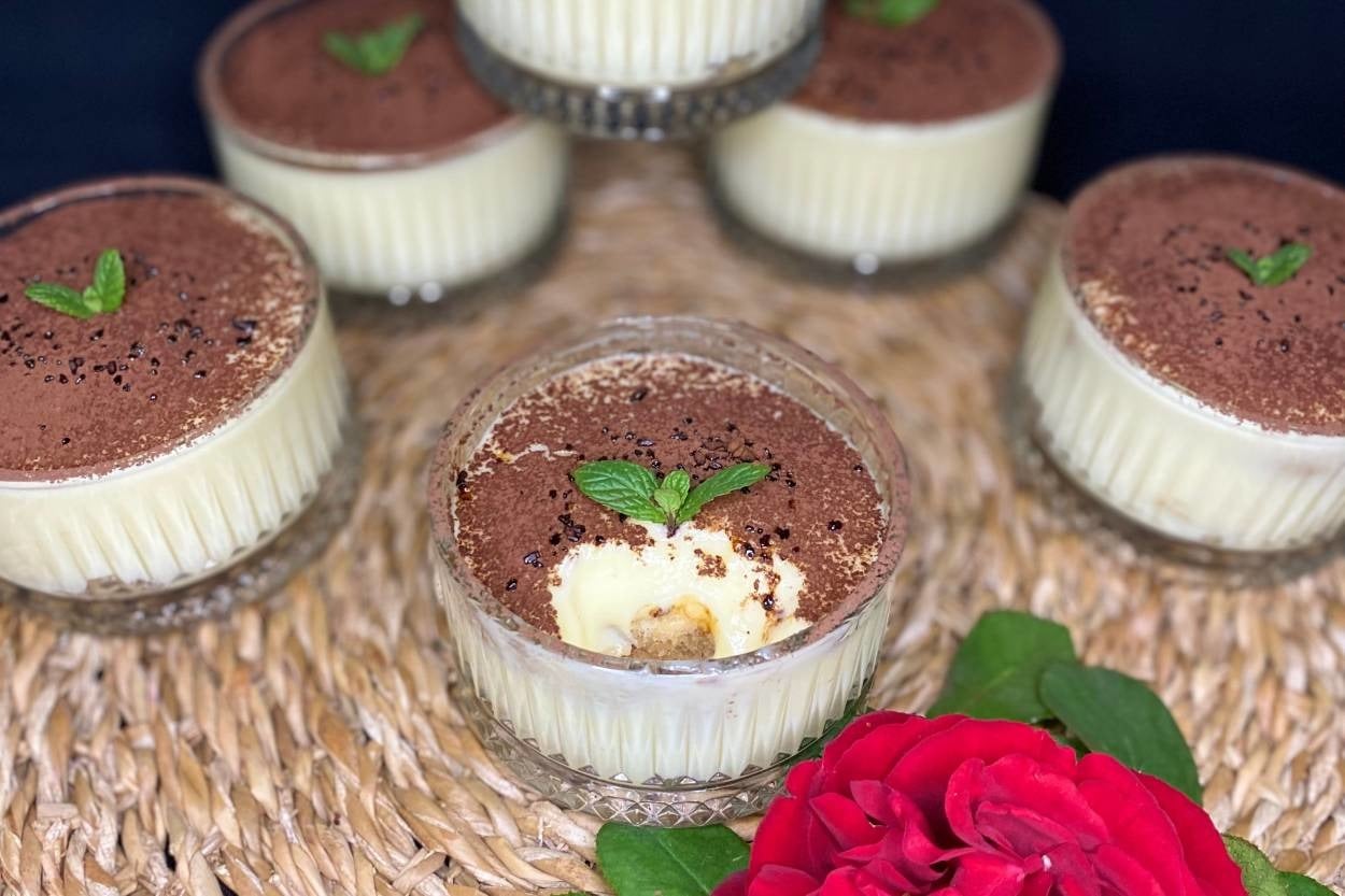 Tatlı Krizlerine Birebir: Kupta Kedidilli Tiramisu