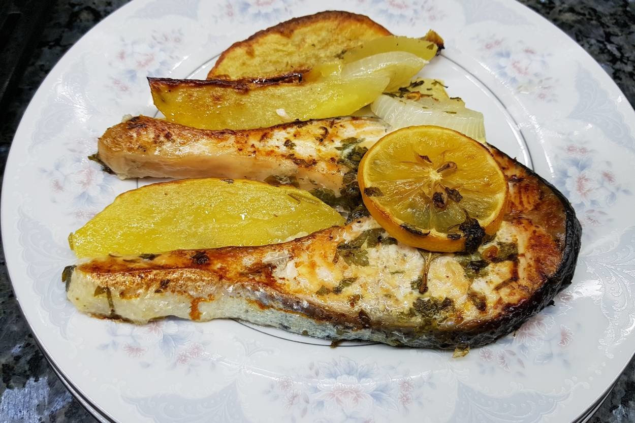 Çatalda Dağılan: Fırında Somon