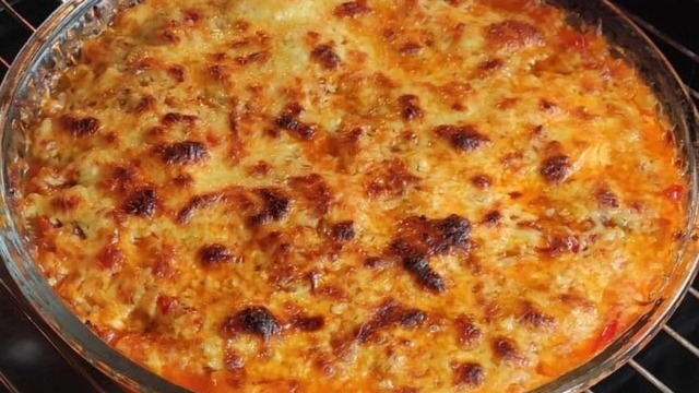Fırında Pişen: Kaşarlı Soslu Köfte