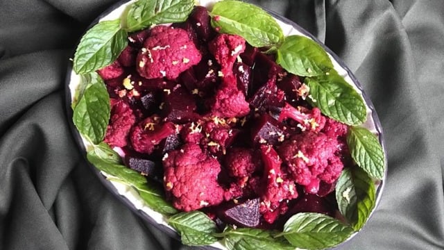 Tadı Şahane: Kırmızı Pancarlı Karnabahar Salatası