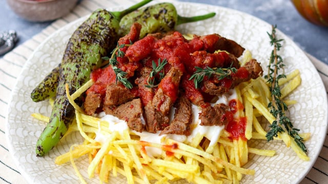 Sofraların Gözdesi: Çökertme Kebabı