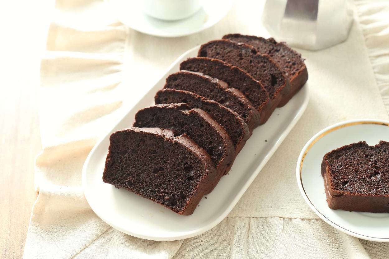 Glutensiz Rafine Şekersiz: Sütsüz Kakaolu Kek