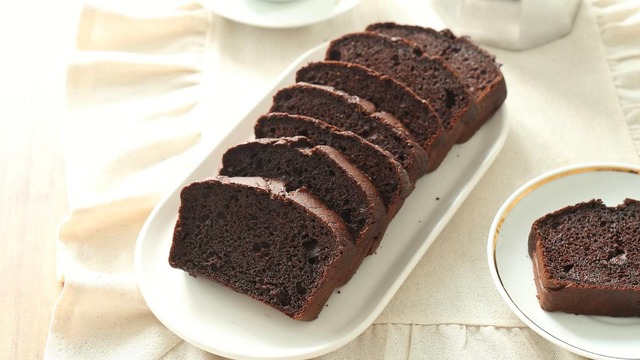Glutensiz Rafine Şekersiz: Sütsüz Kakaolu Kek