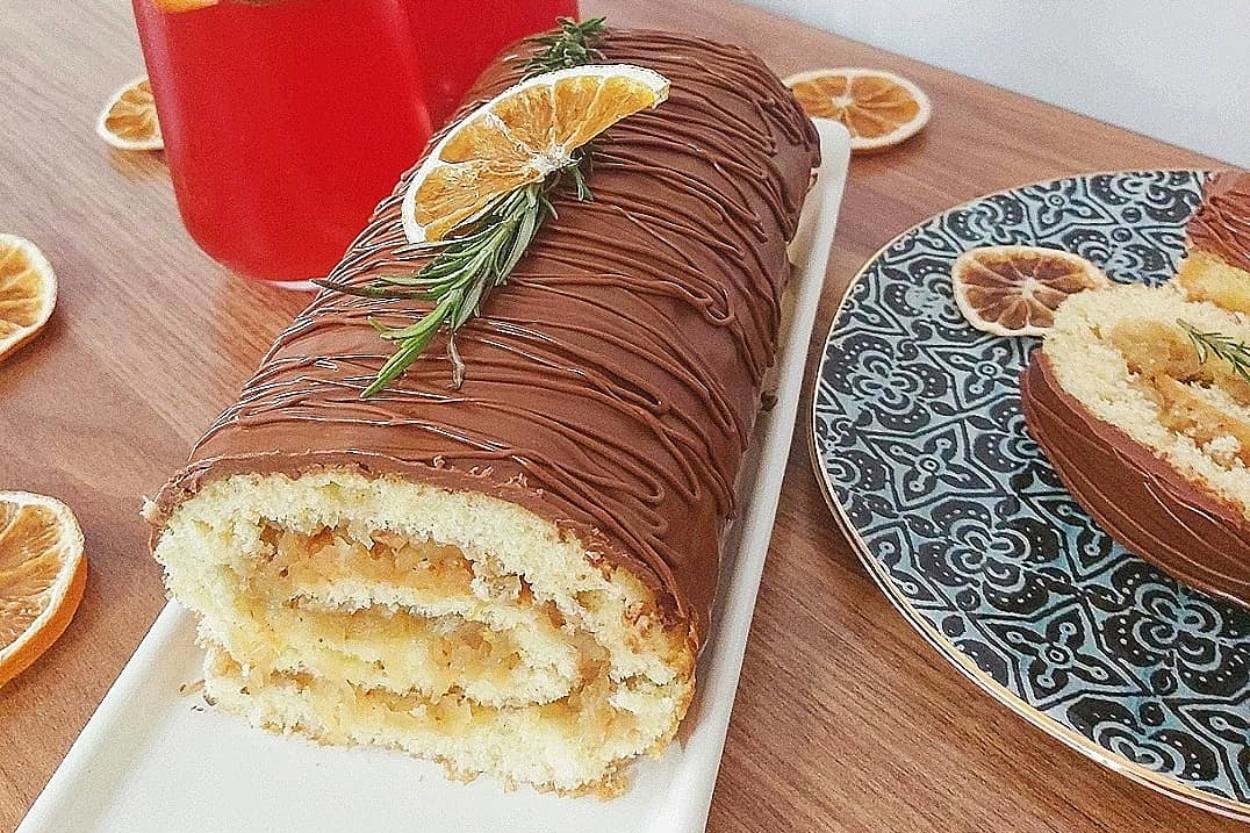 Apple Roll Cake Diye Bilinen: Elmalı Rulo Kek