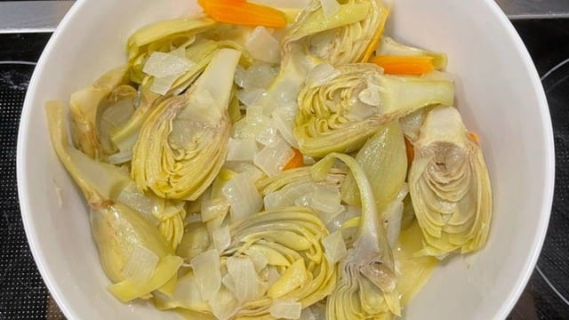 Ege Usulü: Zeytinyağlı Enginar Yemeği