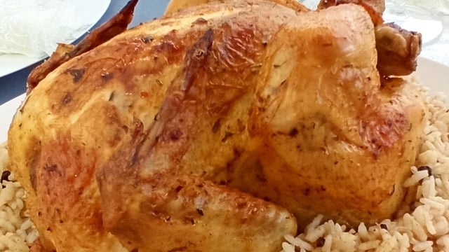 Bütün Tavuk Yapmanın Sırlarıyla: Yılbaşı Tavuğu ve İç Pilav