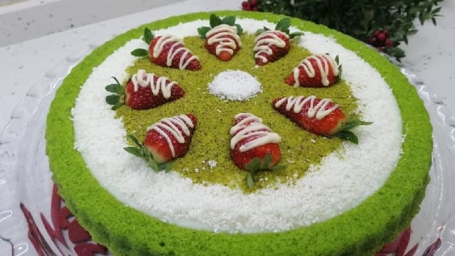 Yeşil Yeşil: Ispanaklı Tart Kek