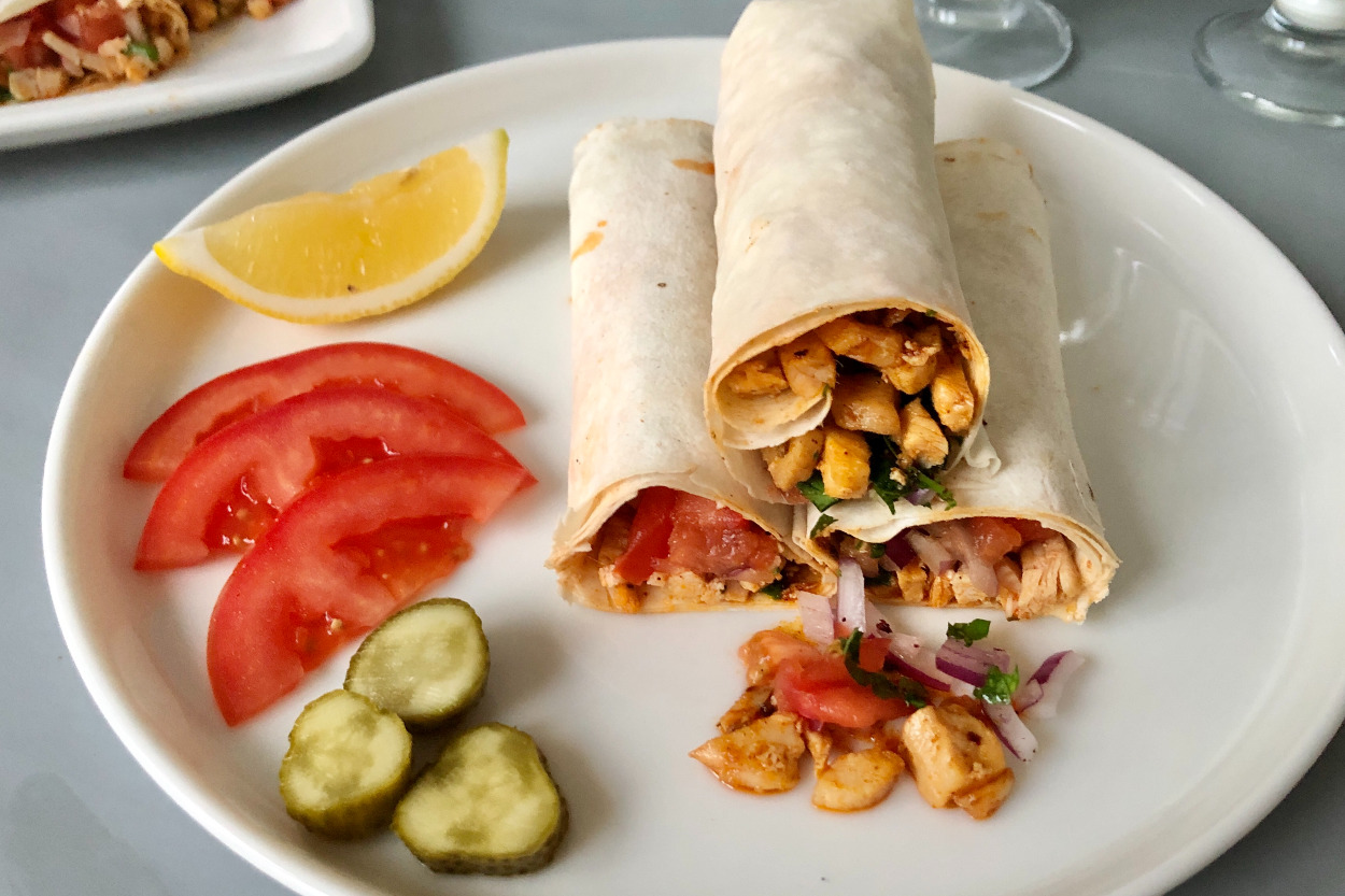 Bol Bol Yemelik: Ev Yapımı Tavuk Tantuni