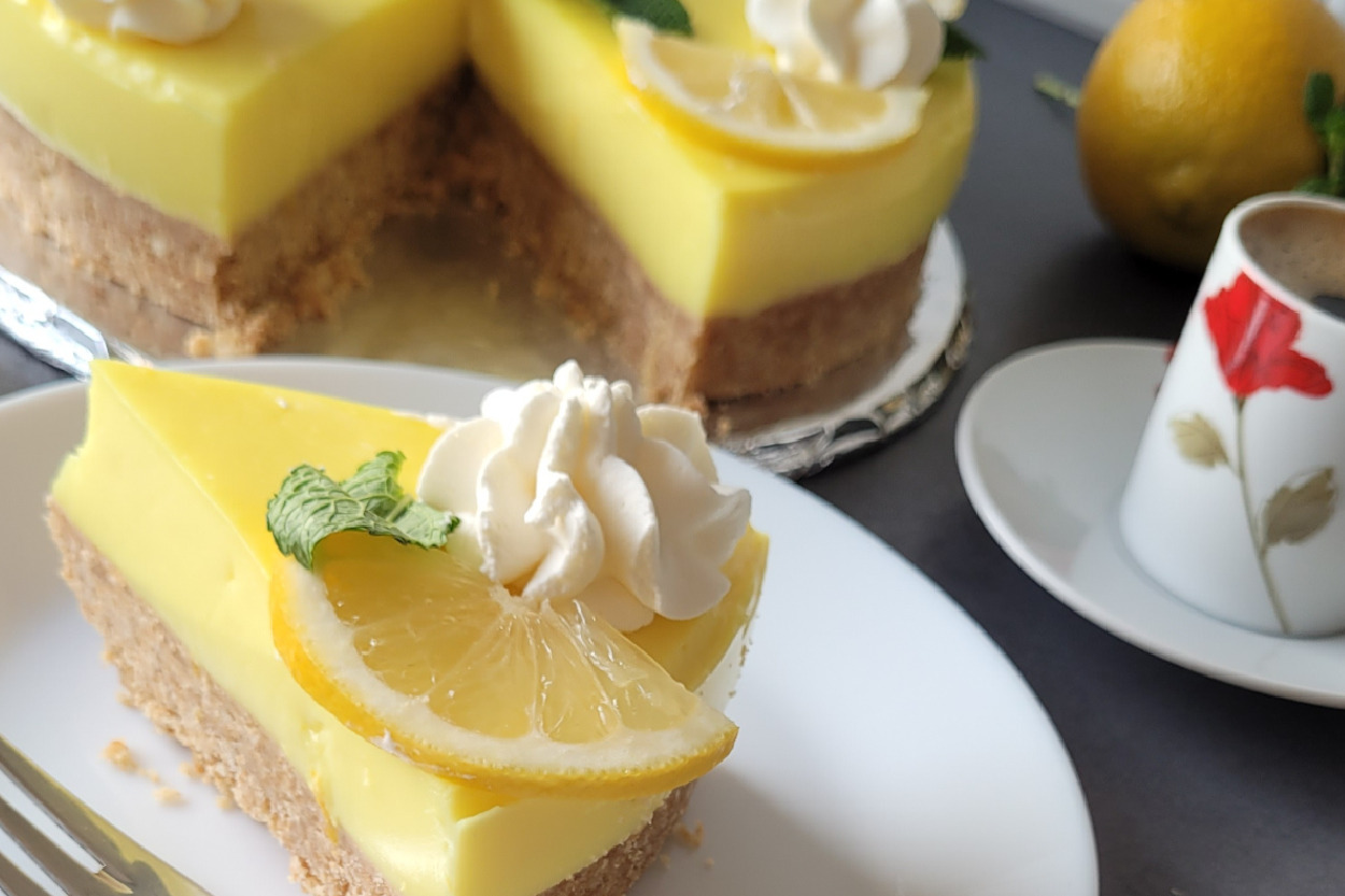 Nefis Tadıyla: Cheesecake Görünümlü Limonlu Muhallebi