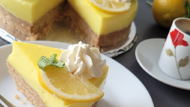 Nefis Tadıyla: Cheesecake Görünümlü Limonlu Muhallebi