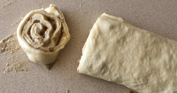 tahinli-rulo-corek2