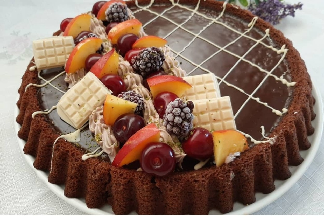Meyve Sunumlu: Tart Kek
