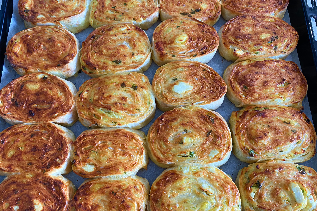 Farklı İç Harcıyla: Patatesli Dilim Börek