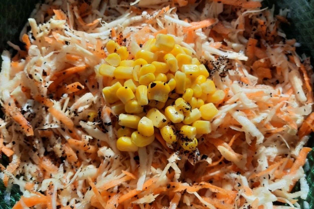 Kolayca Hazırla: Havuçlu Kereviz Salata