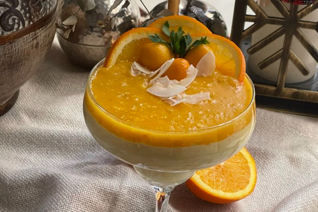 Cheesecake Tadında: Portakal Soslu Yulaf Kasesi