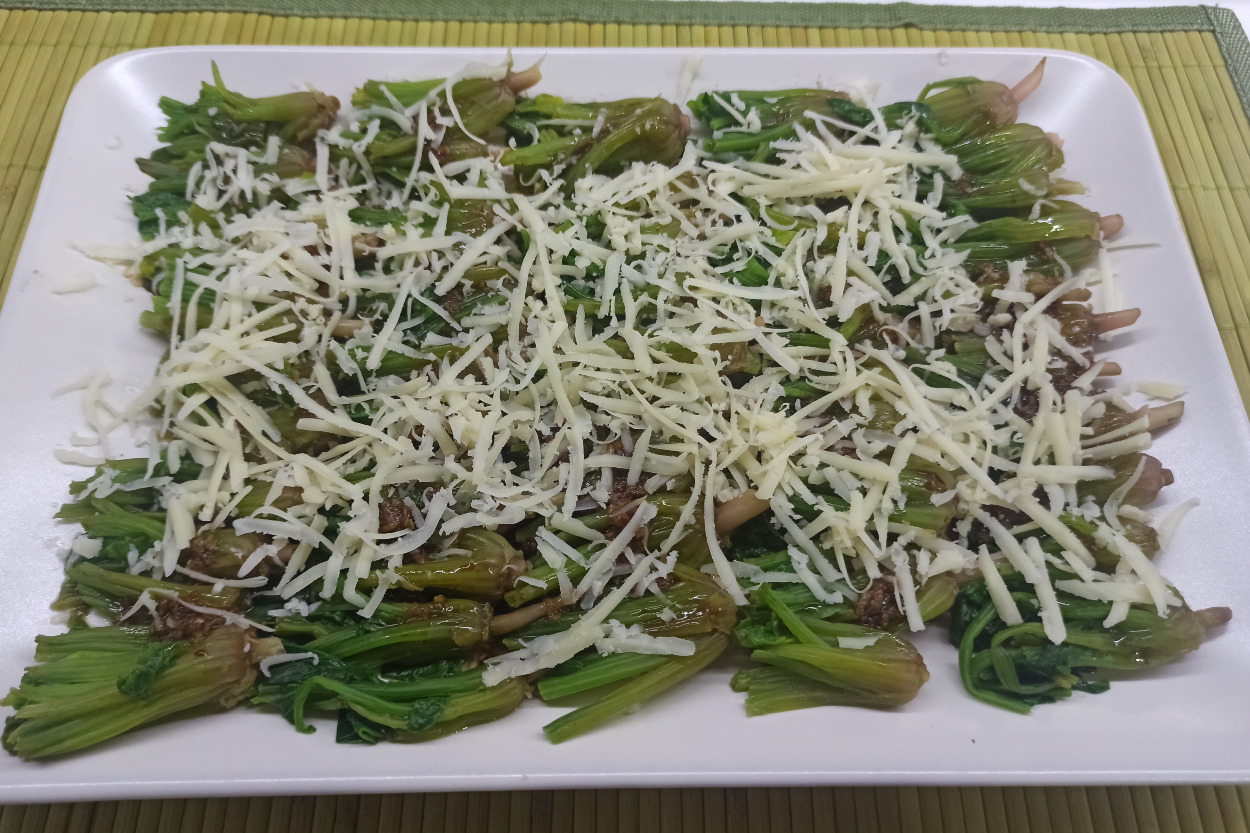 Çok Farklı Bir Tat: Ispanak Kökü Salatası