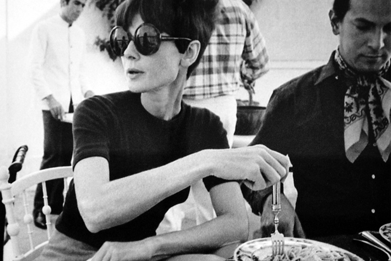 Tüm İnsanlığın Audrey Hepburn ile Yemeğe Çıkması Gerektiğinin 11 Zarif Kanıtı