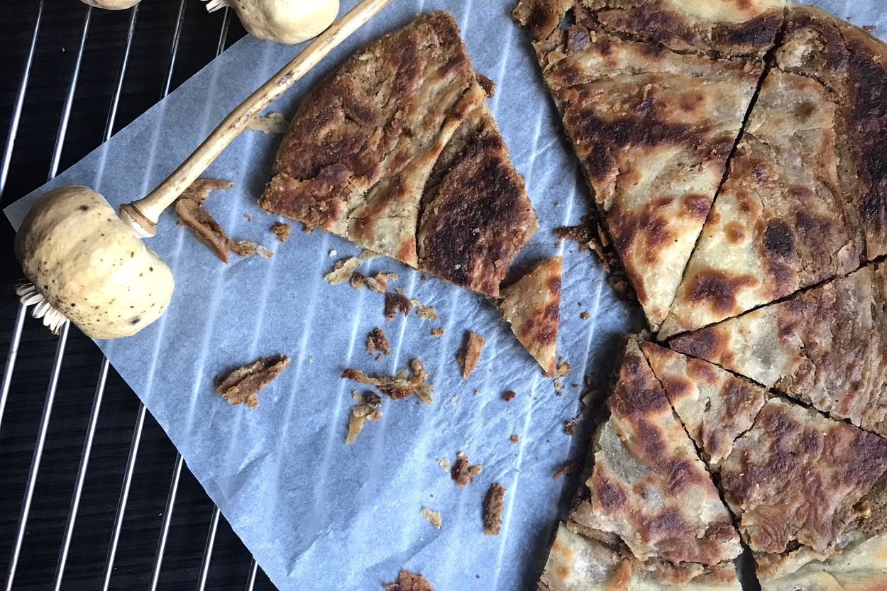 Doyum Olmaz: Haşhaşlı Katmerimsi Çörek