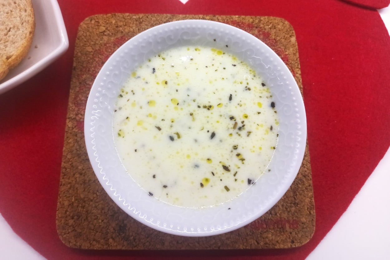Farklı Çorbalar Arayanlara: Kuskuslu Reyhanlı Ayran Çorbası
