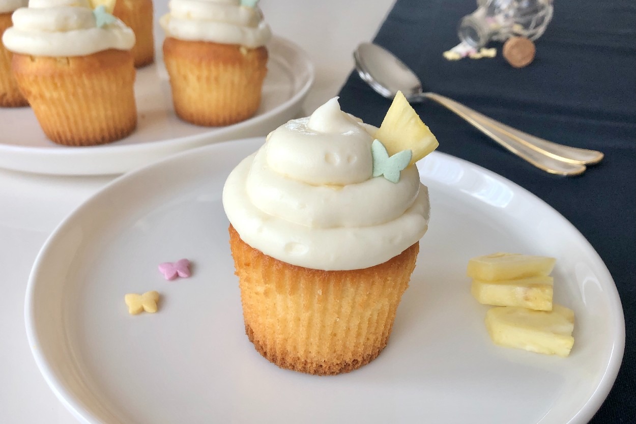Bu Kez Farklı: Ananaslı Kremalı Cupcake