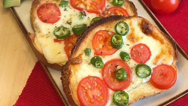 Bizdeki Adıyla Açık Tost: Bruschetta