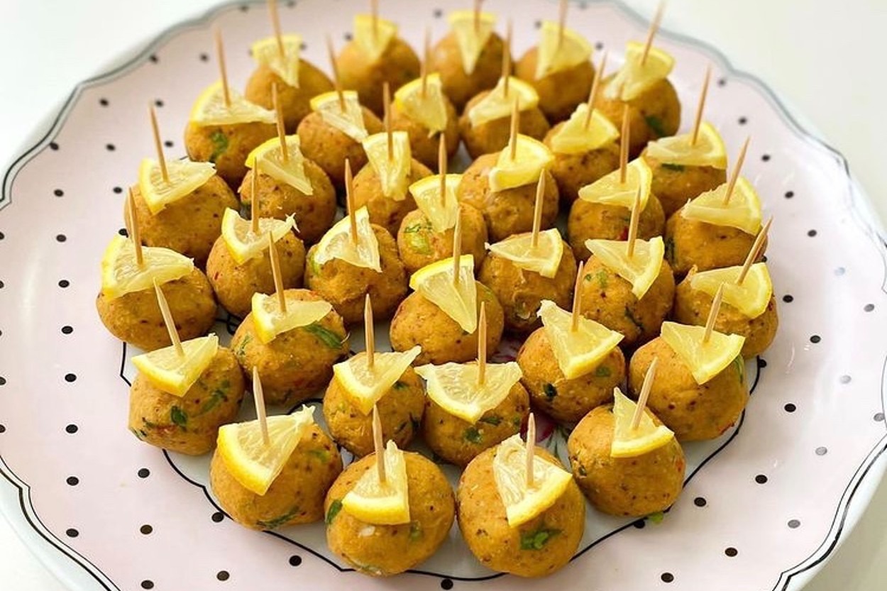 Misafir mi Var: İkramlık Mercimek Köftesi