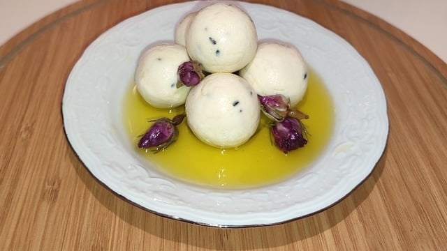 Kahvaltının Yıldızı Olacak: Peynir Topları