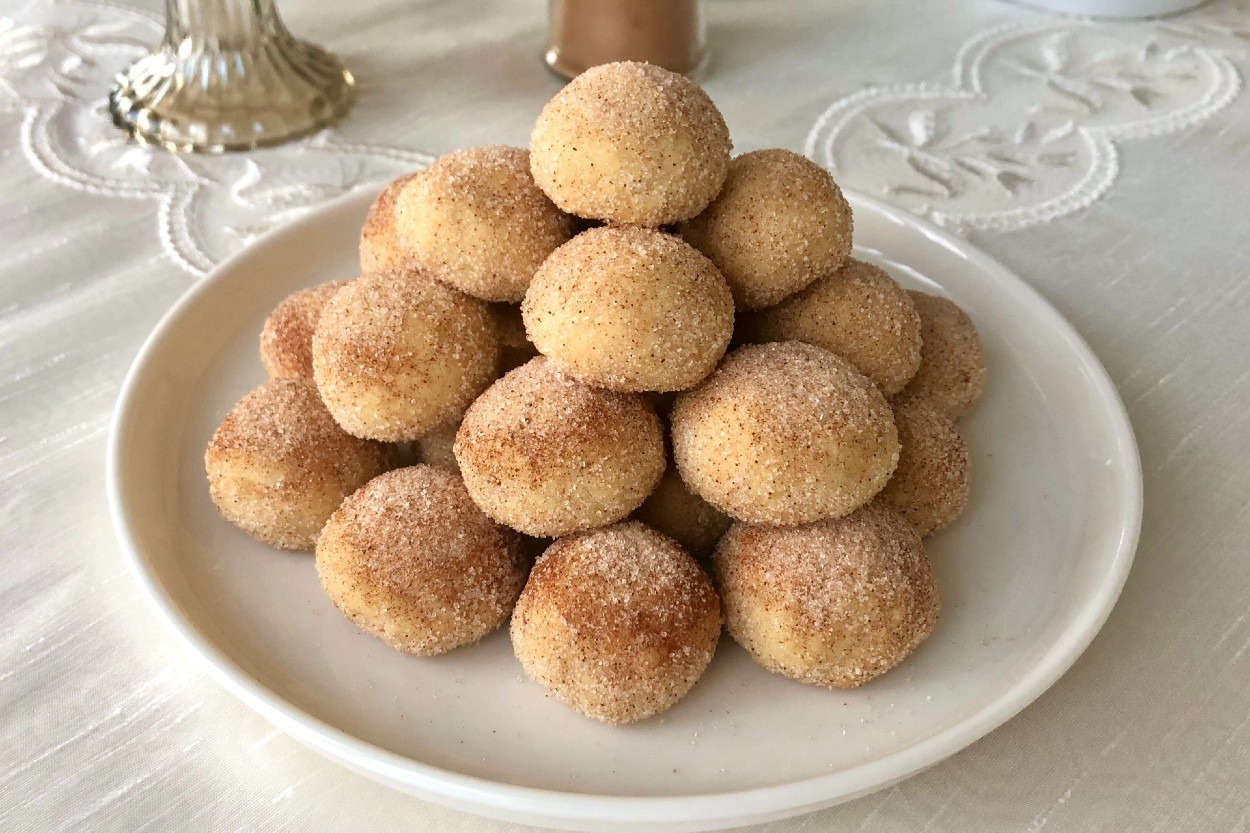 Aromasıyla Farklılaşır: Tarçınlı Fındıklı Kurabiye