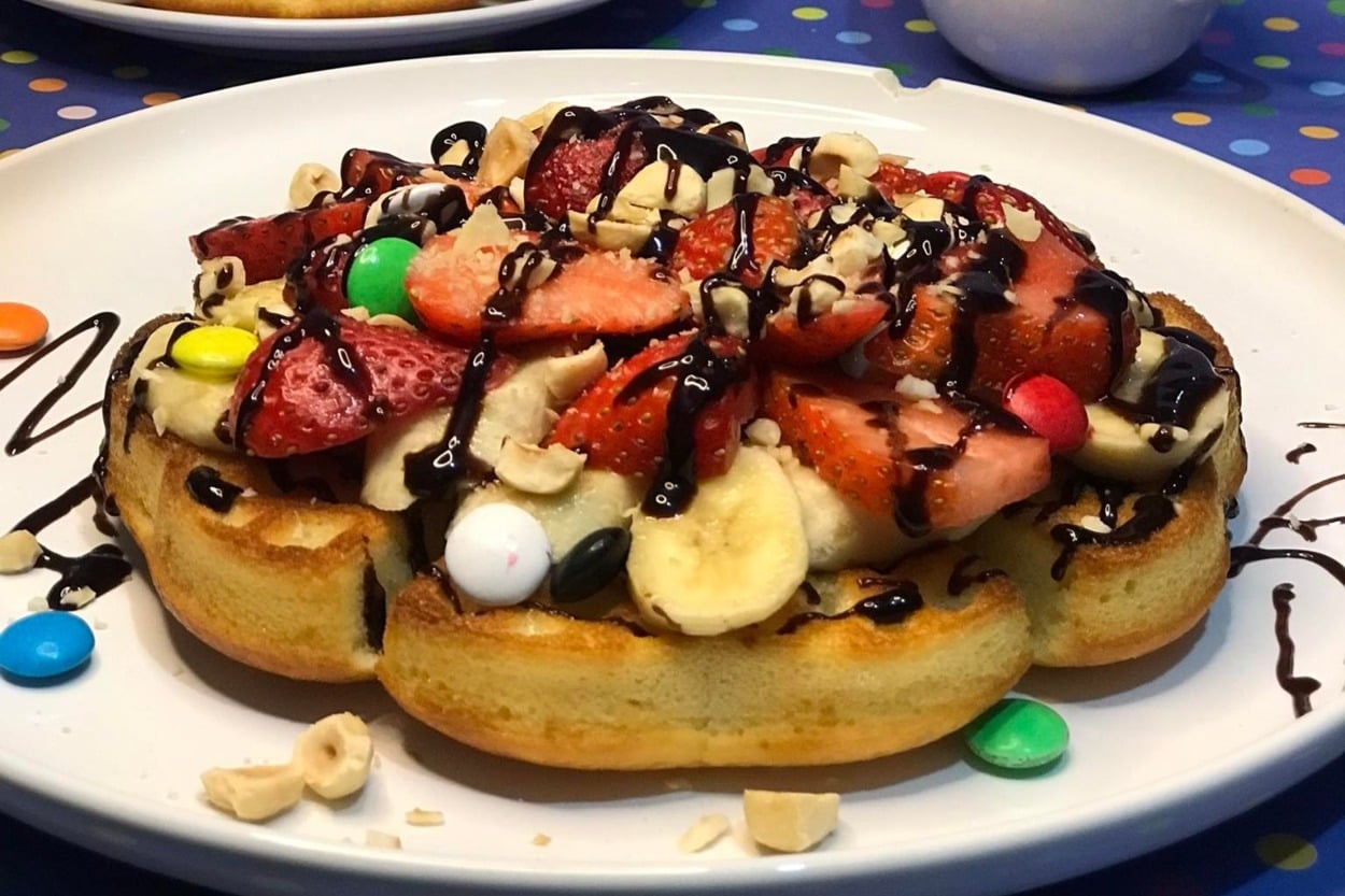 Evde Kolayca Yapılır: Fırında Pratik Waffle