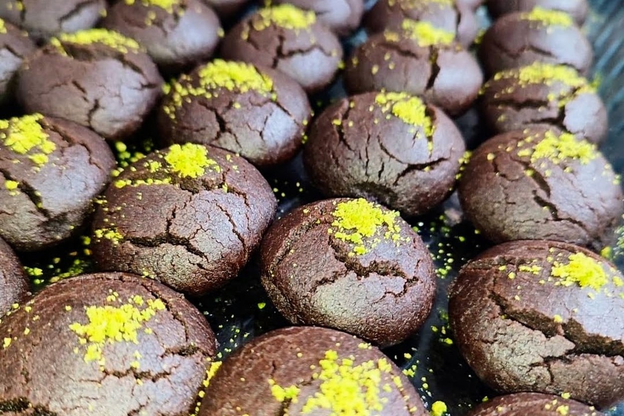 Fırından Yeni Çıktı: Brownie Tadında Islak Kurabiye