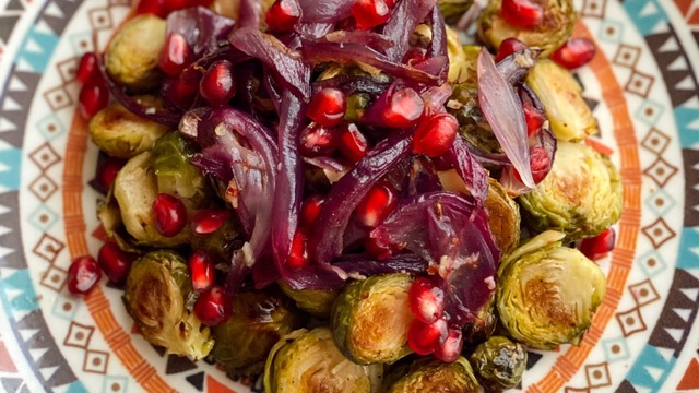 Lezzeti Katlandı: Fırında Brüksel Lahana Salatası