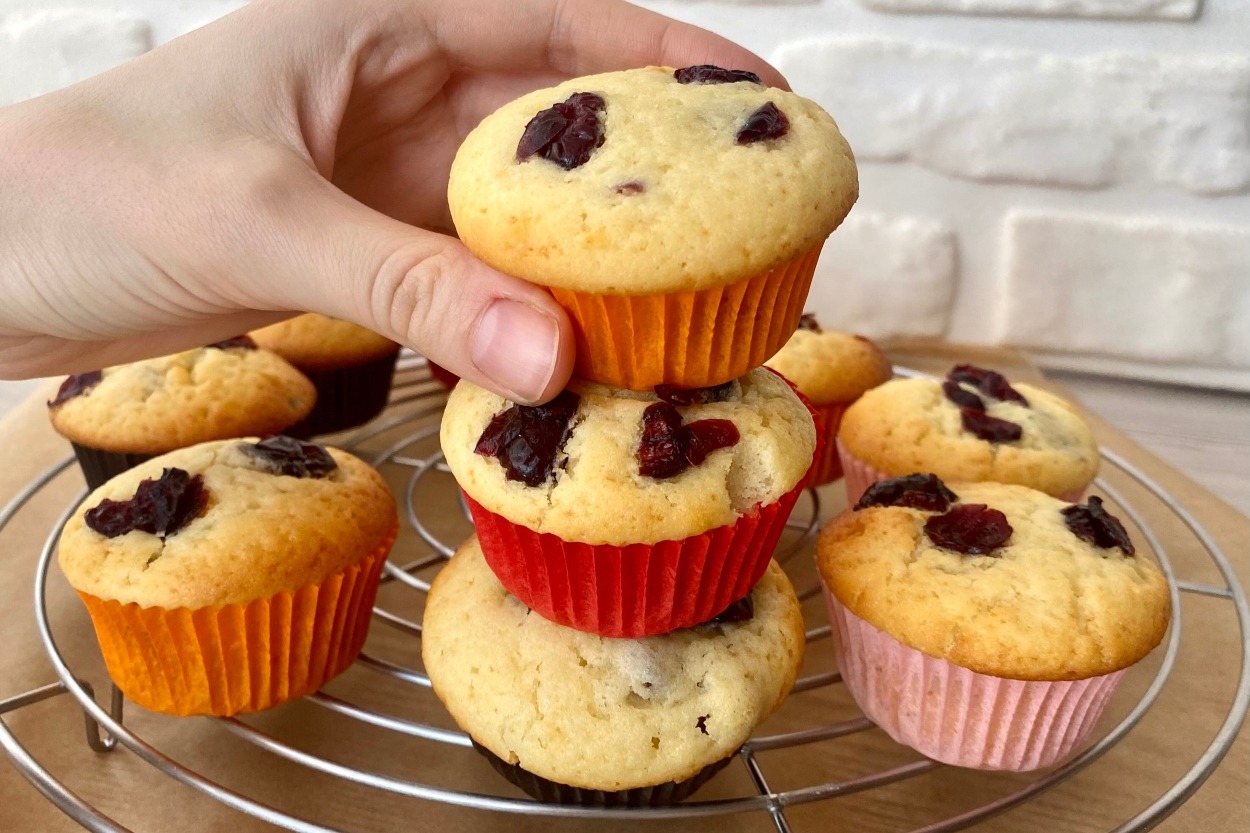 Pamuk Gibi: Limonlu Yaban Mersinli Muffin