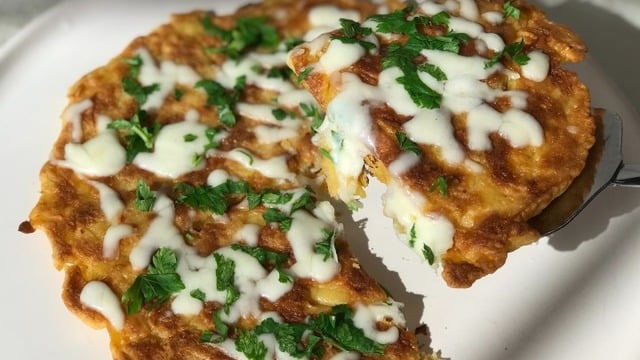 Kahvaltıya: Tavada Kaşarlı Patates
