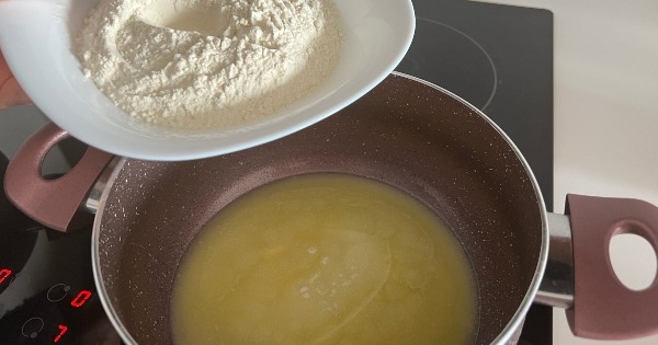visneli-helva-tarifi-adim-1