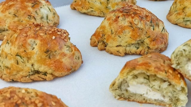 Maya Yok, Beklemek Yok: Dereotlu Peynirli Poğaça