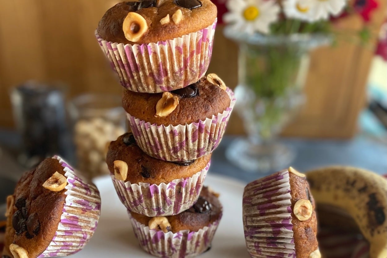 Rafine Şekersiz ve Glutensiz: Muzlu ve Parça Çikolatalı Muffin