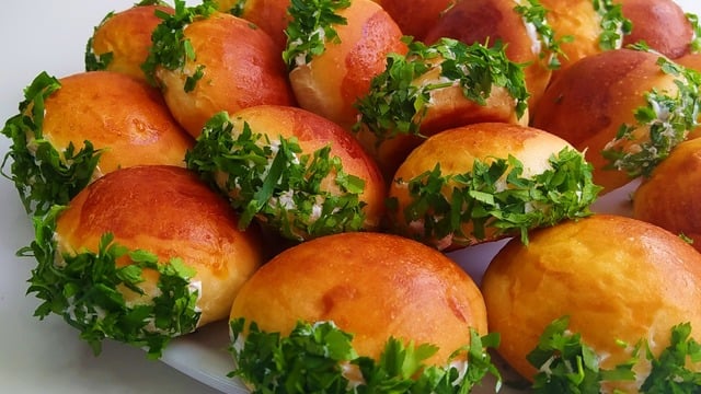Malzemesi Bol: Sakallı Poğaça