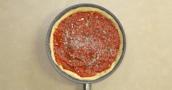 deep-dish-pizza-7